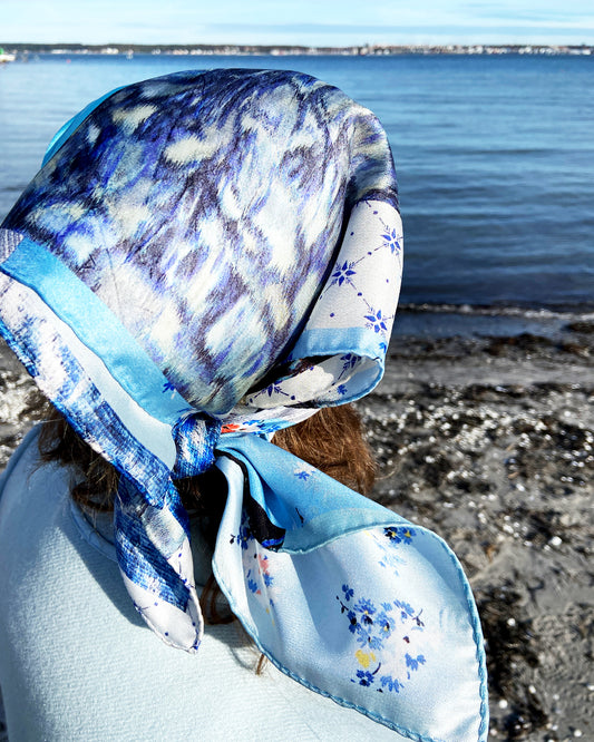 Silketørklæde Blåt kvadratisk - 100% ægte SILKE TWILL - 65 x 65 cm - Beautiful in Blue No. 15