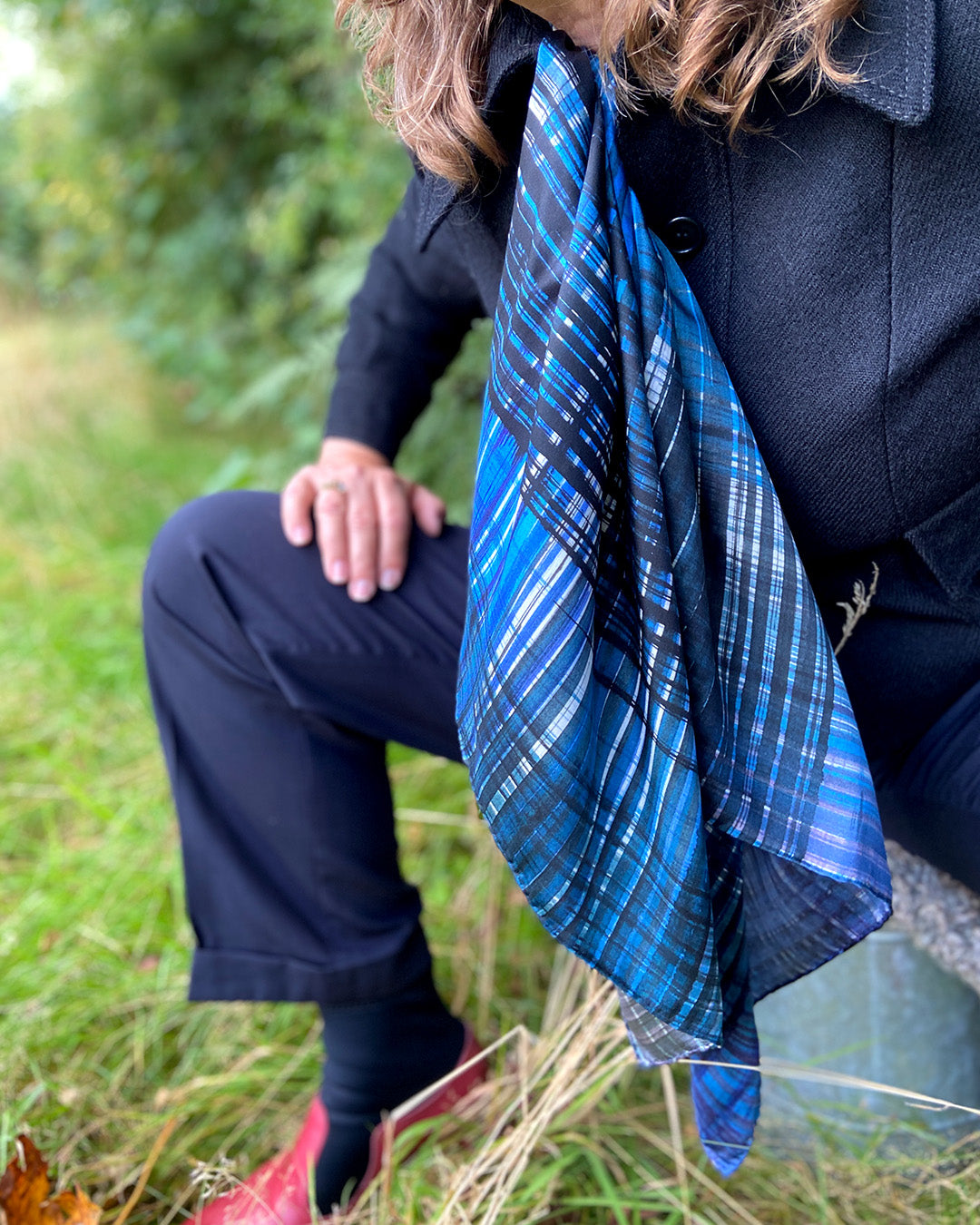 Silketørklæde - eksklusivt blåt -aflangt - 150 x 65 cm - Vibrant Blue No. 7