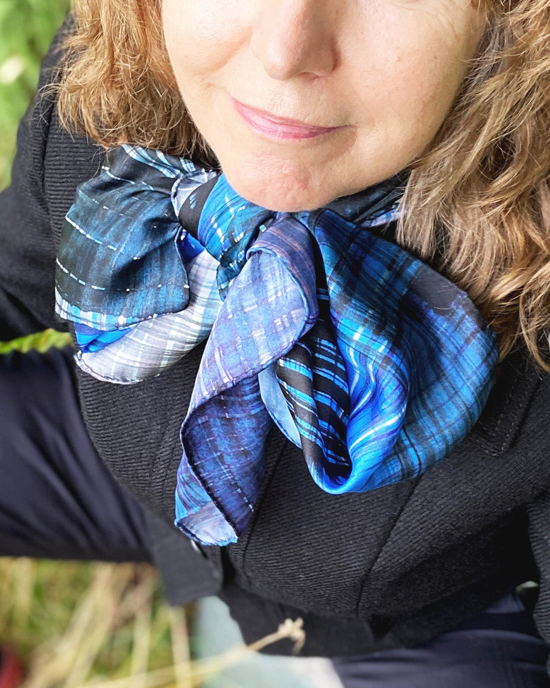 Silketørklæde - eksklusivt blåt -aflangt - 150 x 65 cm - Vibrant Blue No. 7