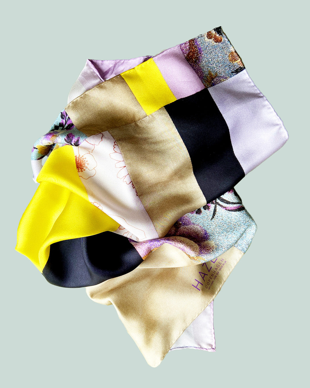 Silketørklæde - kvadratisk - 100% ægte SILKE TWILL - 65 x 65 cm - Kardinal des Parfums No. 14