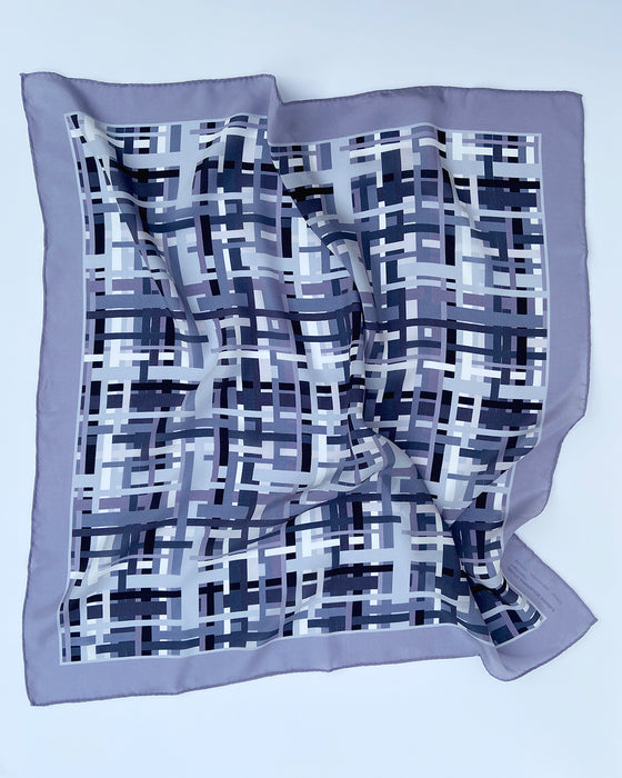 Silketørklæde - Grå farve - luksuriøst - HAZEL Cph - Interlacing - 65 x 65 cm Blue Granite No. 5