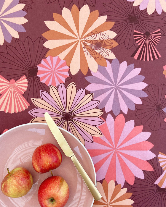 Voksdug - festlig i lilla-røde støvede varme farver med plisserede vifter og engle fra Notes by Susanne Schjerning - ENGELS